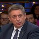 Jan Jambon bekent aan Gert Verhulst dat hij zijn chauffeur vraagt om te snel te rijden: ‘Soms moet je gewoon zeggen: ik neem het risico’