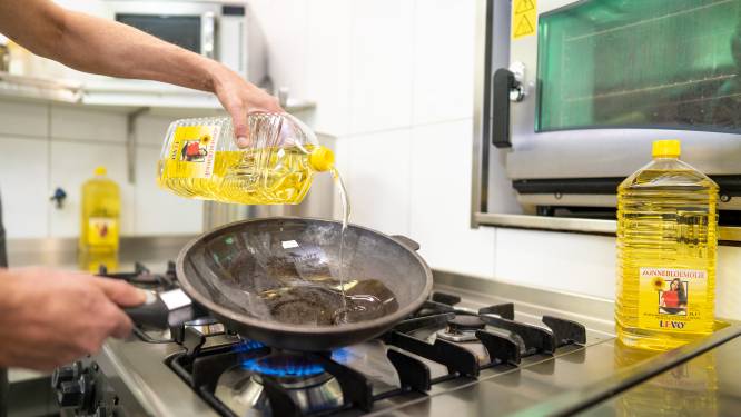 Supermarkten stellen quotum in voor zonnebloemolie, run op laatste flessen: ‘Bizarre situatie’