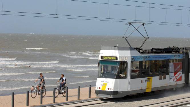 De Lijn maakt kusttram stiller, juli absolute recordmaand