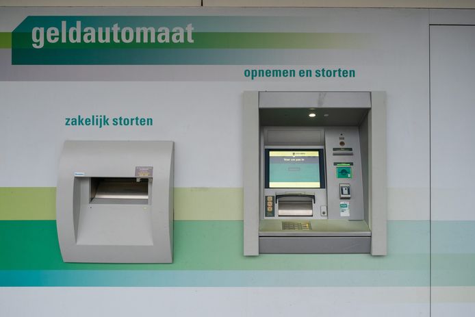 abn amro bank geld storten amsterdam geld terughalen