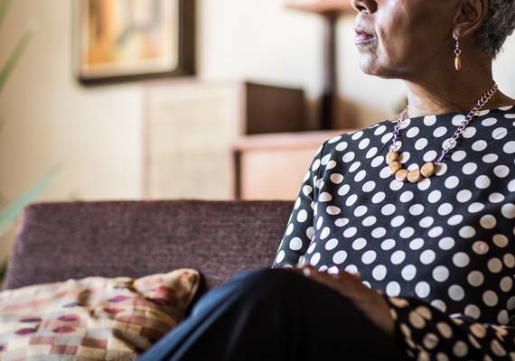 Maike (62): “Ik dacht dat ik te lang op mijn arm had gelegen”