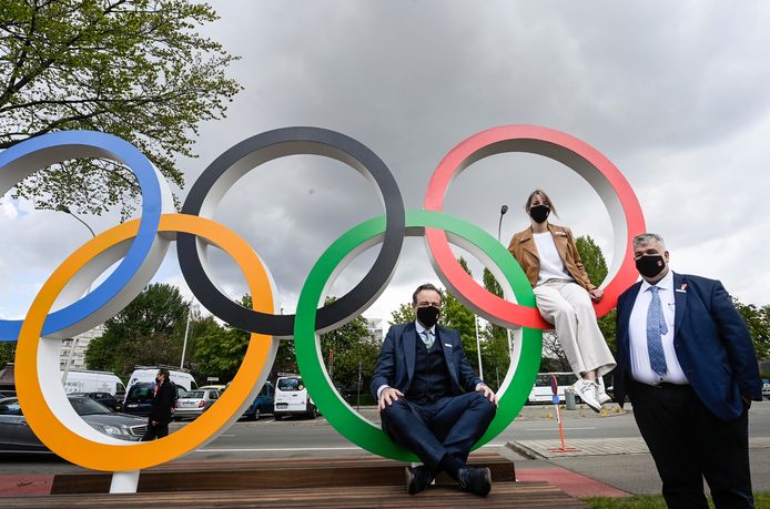 De Antwerpse olympische ringen met Bart De Wever, Peter Wouters en Charlie Van Leuffel.