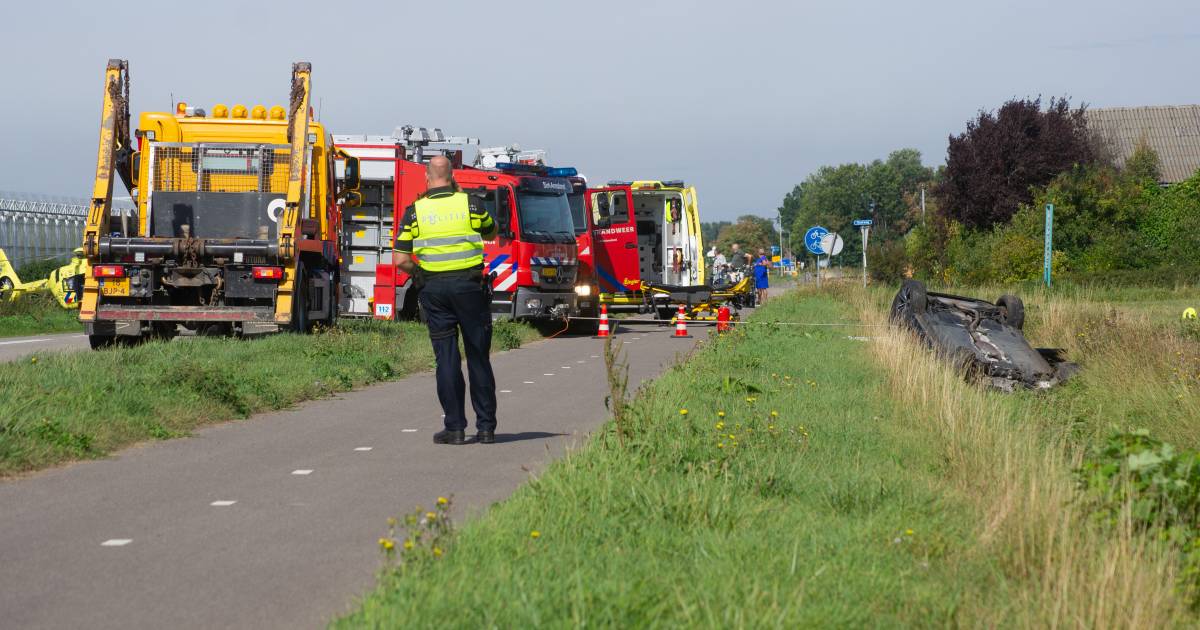 Man overleden bij ongeval op Langeweg bij Sint-Annaland.