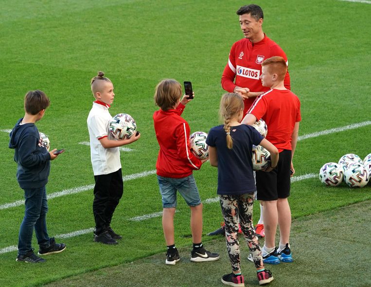 Hongarije houdt wereldkampioen Frankrijk op 1-1 | Trouw