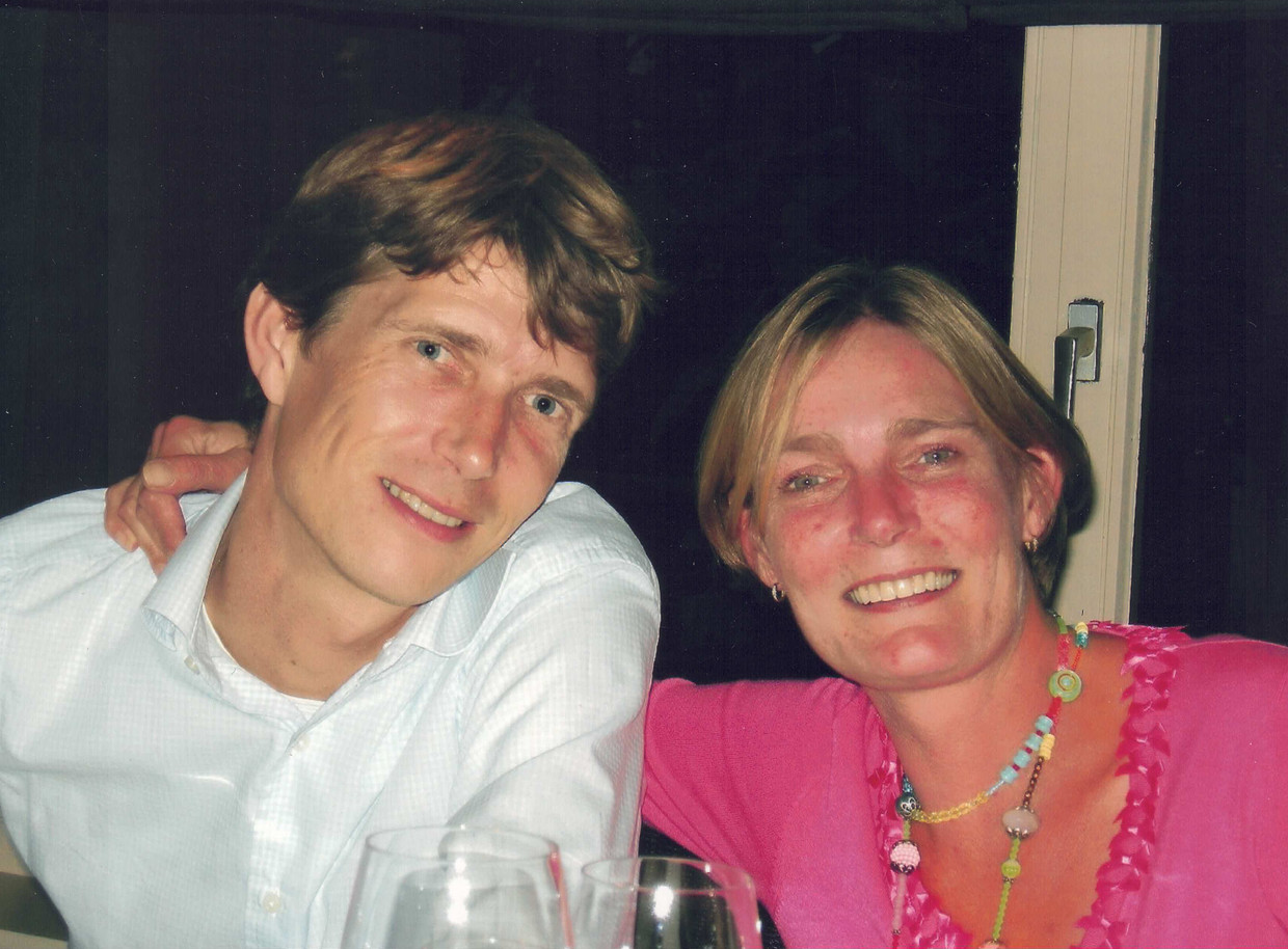 Marjolijn van der Meulen met haar broer Huub, rond 2007. Beeld 