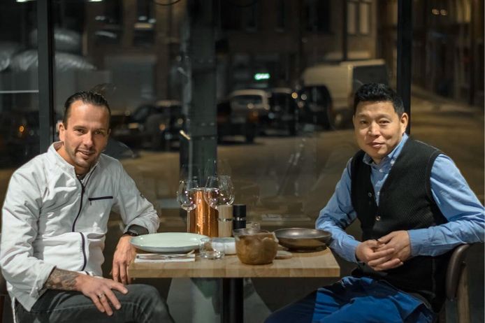 Michael Wauters en Tony Nai openen volgende week horecazaak Kaai 22, op de vernieuwde Wilfordkaai.