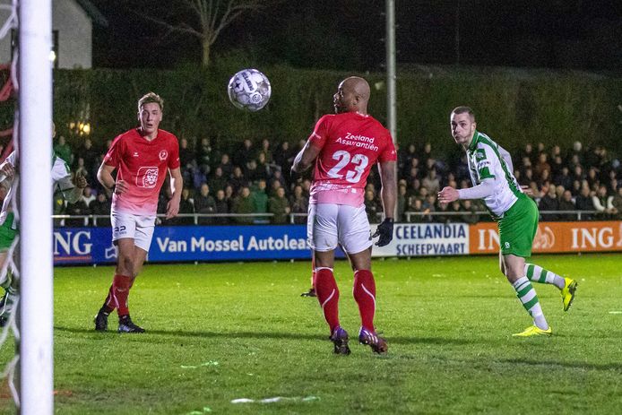 Vermakelijke Derby Krijgt Geen Winnaar Invaller Kalwij Helpt Goes Aan Punt Tegen Kloetinge 