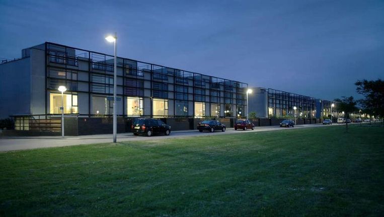 Een keurige en goed verlichte Vinexwijk als uitdrukking van toegenomen veiligheid. Beeld Werry Crone