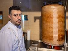 Duitsland in de ban van ‘dönerflatie’: politici pleiten voor ‘kebabcap’ en speciale voedselbonnen