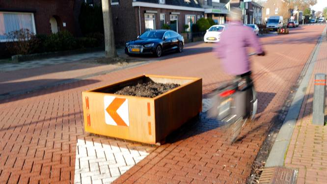 Aanwonenden zijn verkeersoverlast op Dorpleinse verkeersader beu en pleiten voor maatregelen