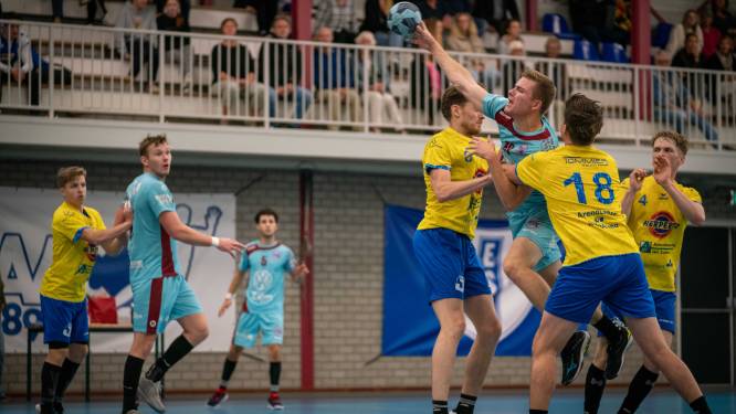Goal buiten de tijd redt ‘mentaal afwezig’ DFS Arnhem, Oost-Arnhem laat zege uit handen glippen, hockeyers Upward en HCM op stoom