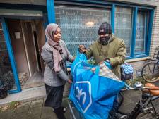 Haagse met voedselbank in huis overstelpt met reacties: ‘Iedereen wil helpen!’