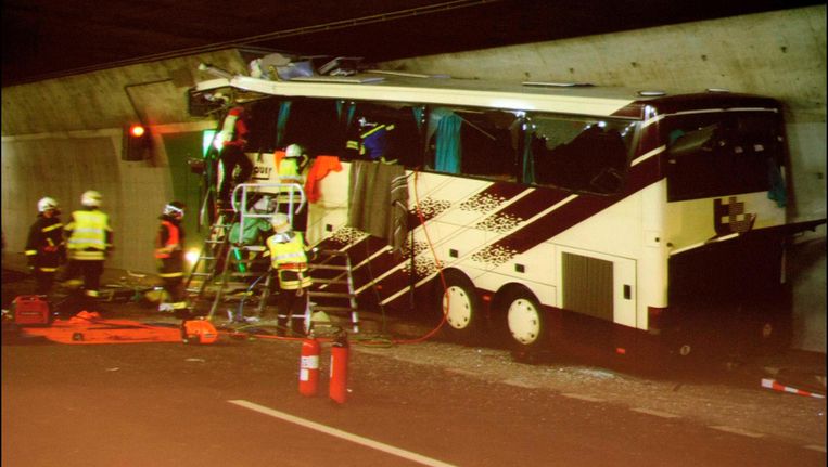 De bus met Belgische kinderen crashte in Sierre. Beeld photo_news