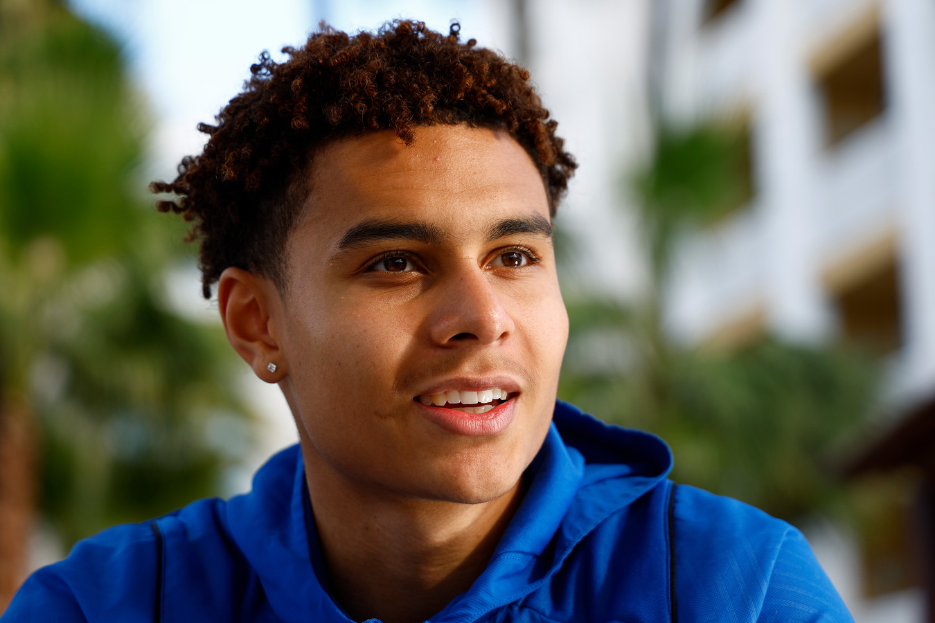 Antonio Nusa in zeldzaam interview over bod van Chelsea, Haaland en z’n