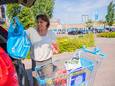 Deze Vlaamse doet boodschappen bij de Albert Heijn in Sas van Gent. Die trekt traditioneel veel Belgen. Ook tijdens de Belgische supermarktoorlog.