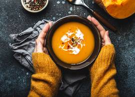 Dit ingrediënt tilt al je wintersoepen naar een hoger niveau