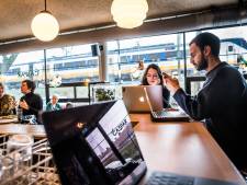 ‘Lieve flexwerker’: Arnhems café voert huisregels in