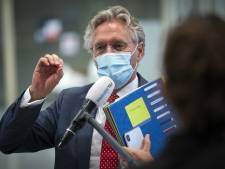 Burgemeester Jorritsma: virus wacht niet op mondkapjesplicht
