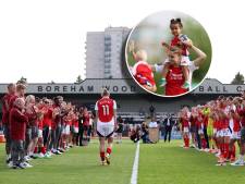 Staande ovatie voor Vivianne Miedema bij emotioneel afscheid van Arsenal