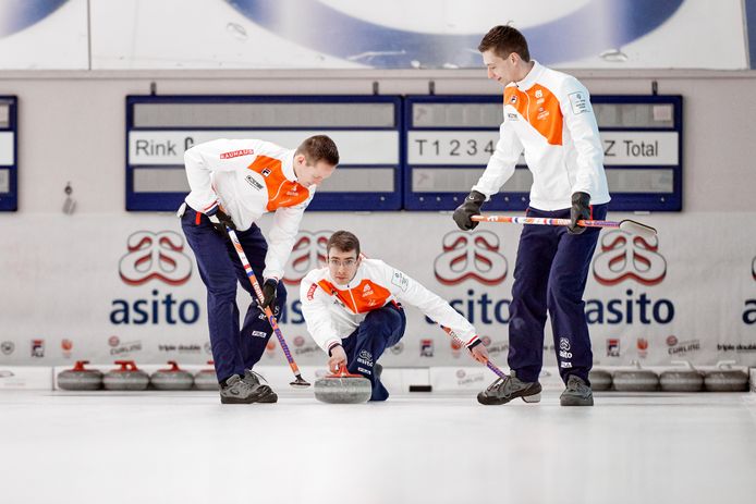 Curlingmannen verliezen eerste op WK Canada | sporten | AD.nl