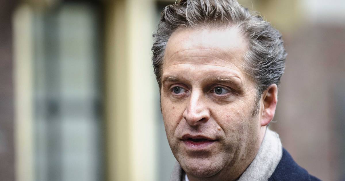 De Jonge krijgt de schuld, maar hoe zit het met zijn ministerie? | Het