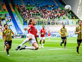 ‘Mister play-offs’ deelt zijn ervaringen met FC Utrecht-selectie: ‘Europees voetbal is voor ons een prijs’