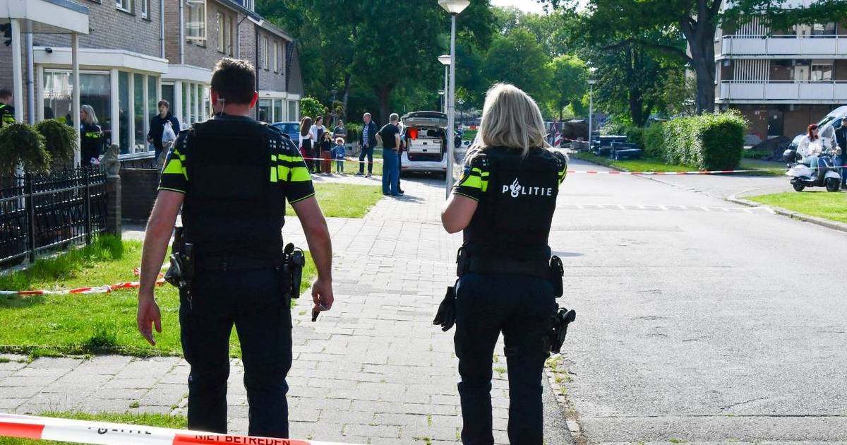 Politie op zoek naar beelden van schietincident in Enschede #Enschede.