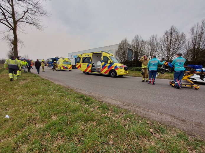 Het lek werd rond 14.00 uur gemeld, de hulpdiensten sloegen meteen groot alarm.