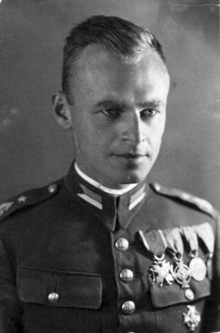 Witold Pilecki (1901-1948) ontsnapte in 1943 uit Auschwitz. Hij schreef een rapport over het kamp, waarin hij meldde dat er in drie jaar tijd twee miljoen mensen waren vermoord. Dat werd niet ­geloofd door de ­geallieerden.  Beeld  Getty