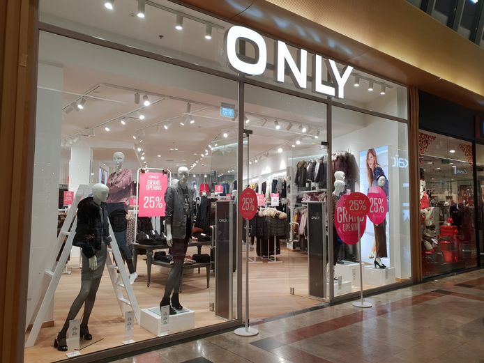 Modeketen Only vestigt zich in winkelcentrum: Ninia Shopping Center ...
