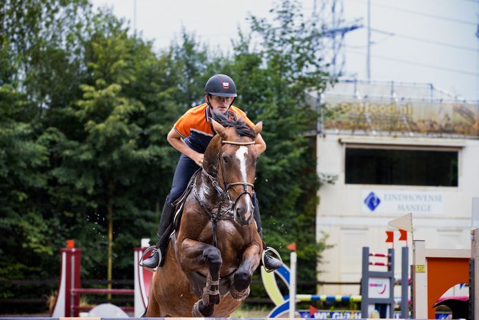 Daan Adams in actie tijdens de training.