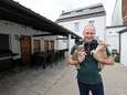 BINNENKIJKEN. Yves Segers toont zijn gerenoveerde pastoriewoning: “Onze jacuzzi alleen kostte 12.000 euro”