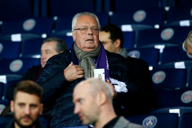 Roger Vanden Stock, voorzitter van Anderlecht, dubt over de verkoop van zijn club Beeld Photo News