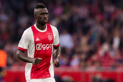 Sánchez maakt officieel recordtransfer naar Tottenham Hotspur