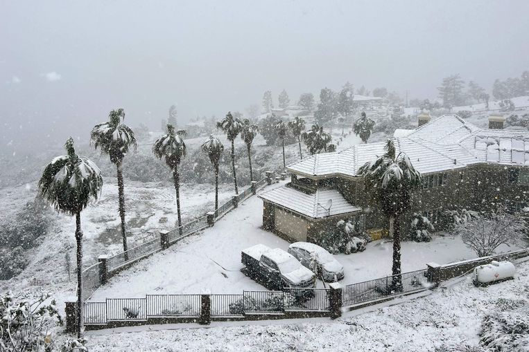 Ook Rancho Cucamonga. Een sneeuwstorm van deze orde is al decennia niet voorgekomen.  Beeld AFP