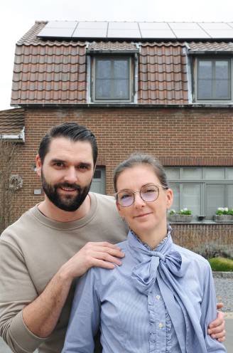 "Dit huis kan zeker verkocht worden vanaf 315.000 euro": het charmante huis van Ino en Linda is na de (groene) renovatie dubbel zoveel waard