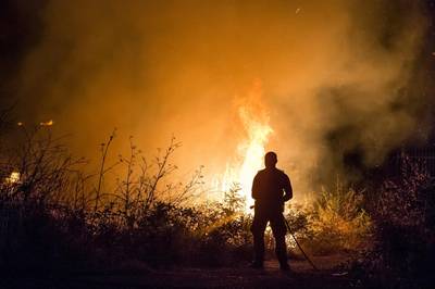 Un incendie dans le sud de l'Italie fait deux morts