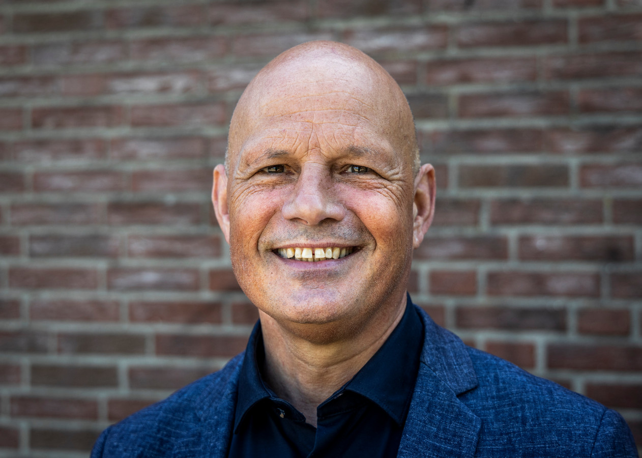 Harrie van Dijk is sinds kort als wethouder verantwoordelijk voor de inzet van de Stichting Sociale Teams Helmond.
