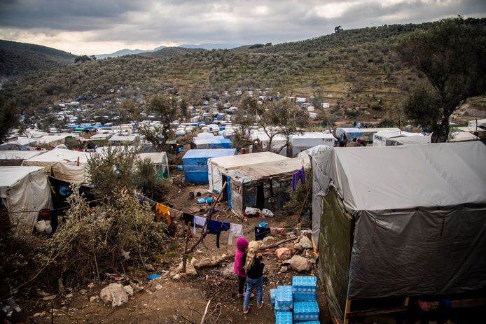 Een deel van een vluchtelingenkamp in  Mytilene op het Griekse eiland Lesbos.