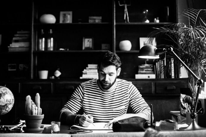 Oud-Bergenaar Karel Kammeijer (35) werkt als illustrator in opdracht voor bedrijven en particulieren.