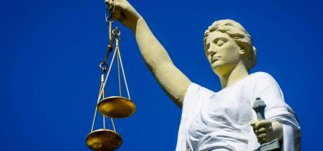 Half jaar cel voor Somalische asielzoeker die Israëlische student op straat beroofde