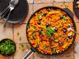 Wat Eten We Vandaag: Paella met gegrilde groenten en olijven
