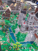 Een blik op de oude stad in Lego.