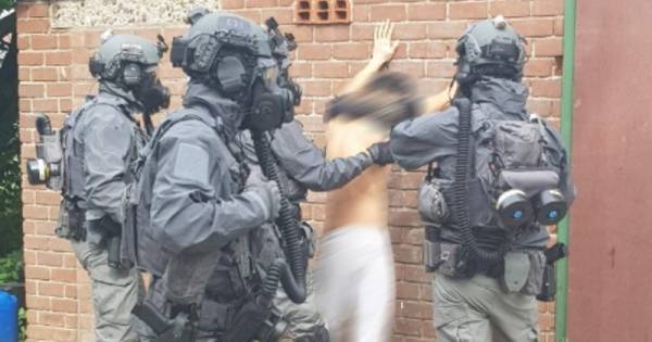 Bewoners van erf met mega-methlab voelen zich slachtoffer van internationale drugscriminelen - Tuban