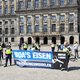 Boa’s demonstreren op de Dam voor wapenstok en pepperspray