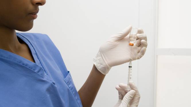 Vrouw liet kont al 54 keer injecteren door verslaving