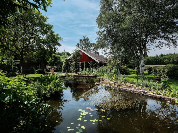 De Breedenbroekse tuin is volgens de tuinvereniging Groei & Bloei hét voorbeeld van een levende tuin.