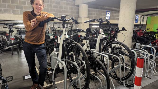 Stadsmedewerkers nemen steeds vaker de fiets in Leuven: “Aantal elektrische fietsen verviervoudigd op zeven jaar tijd”