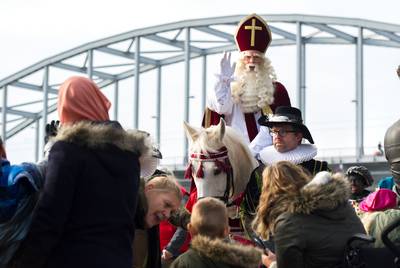 Sint komt twee keer tegelijk aan op één dag in Arnhem