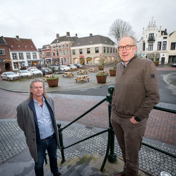 Patrick van Lunteren en Peter Elberse bij de presentatie van hun nieuwe partij: BuurtBelangen.